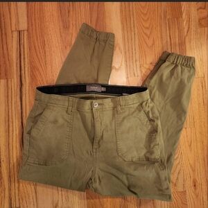 Green Plus-Size Joggers w/ Deep Pockets